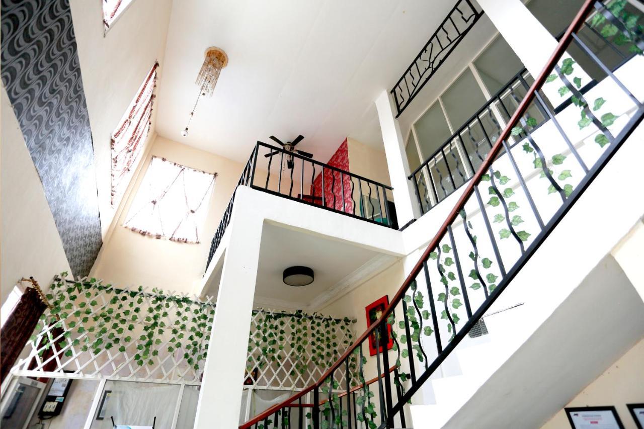 Olive Guest House Bumi Mas Raya Banjarmasin  Esterno foto